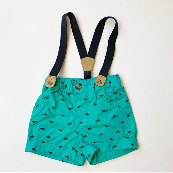 Cat & Jack shorts with suspenders - Picture 1 of 3